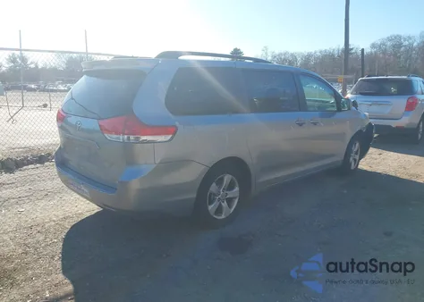2011 Toyota Sienna Le V6 from USA, damaged, VIN 5TDKK3DC6BS151515